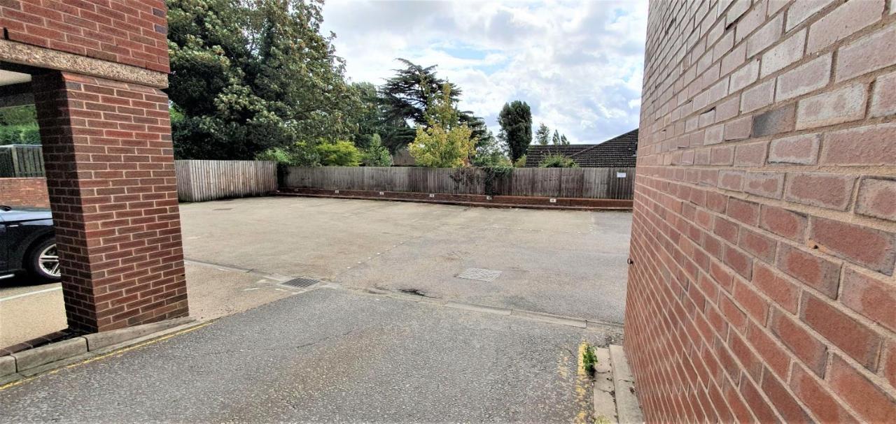 Cliftonville Heights - 2 Bed Home Away From Home Northampton Exteriör bild